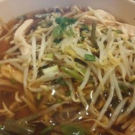 สถาพรก๋วยเตี๋ยวไก่มะระ
