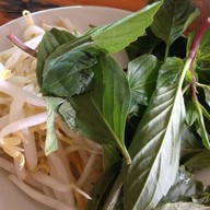 ก๋วยเตี๋ยวเรือข้ามคลอง