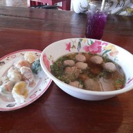ก๋วยเตี๋ยวปากหม้อ