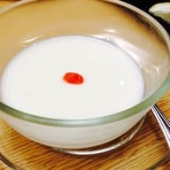 คัสตาร์ดอัลมอนด์