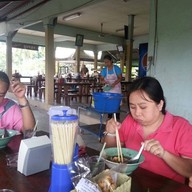 ก๋วยเตี๋ยวเรือขุนทอง