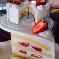 kumwan coffee & cake ปลวกแดง