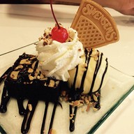 Swensen's Tops ทองหล่อ