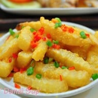 มันฝรั่งทอดไข่เค็ม (70บาท)