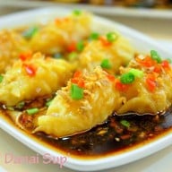 เกี้ยวกุ้งในซอสเสฉวน6ชิ้น (100บาท)