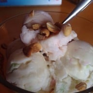 ไอติม 100 ถัง