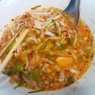 เจ๊หมวย ก๋วยเตี๋ยวหมูต้มยำสุโขทัย (สูตรโบราณ)