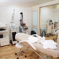 Privilege Clinic ลาดพร้าว