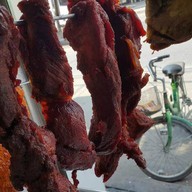 สุขเกษม ข้าวหมูแดงหมูกรอบ
