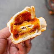 ขนมปังปิ้ง หลังโรงเรียนโรจนวิทย์