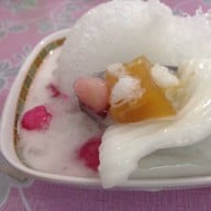 ขนมหวาน หญิงเล็ก