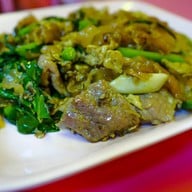 เจน ราดหน้าหมูหมัก