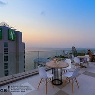 Executive Club Terrace @ Holiday Inn Pattaya