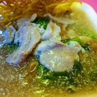 เจน ราดหน้าหมูหมัก