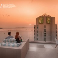 Executive Club Terrace @ Holiday Inn Pattaya