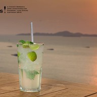 Executive Club Terrace @ Holiday Inn Pattaya