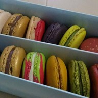 Dhara Dhevi Macaron เดอะมอลล์บางกะปิ