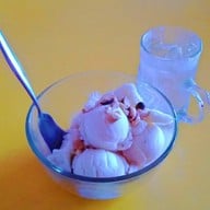 ไอติม 100 ถัง