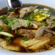 เจ๊นา ก๋วยจั๊บน้ำข้น