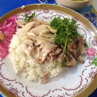ข้าวมันไก่-หมูอบ ไหหลำ (สะพานเขลางค์)