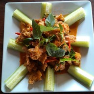 ครัวศรีพร สี่แยกไพศาลี