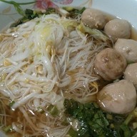 ก๋วยเตี๋ยวลุงศักดิ์