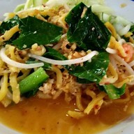 ก๋วยเตี๋ยวผัดน้ำกุ้ง(ตลาดซุ้ย)