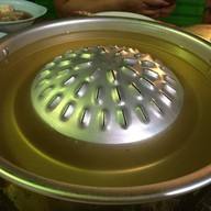 พบรักหมูกระทะ