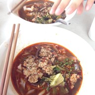 น้ำเงี้ยวป้าจันทร์