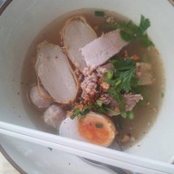 ก๋วยเตี๋ยวต้มยำกระดูกหมู