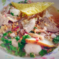 ก๋วยเตี๋ยวรวมมิตร วัดบัวขวัญ