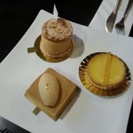 Let Them Eat Cake สยามเซ็นเตอร์