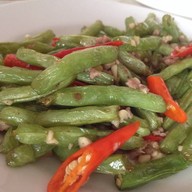 ฟูลี่ไชนีสเรสเทอรองท์