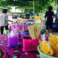 ก๋วยเตี๋ยวสุโขทัย สูตรป้าพร
