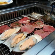 Elite Grill Bar เค วินเลจ