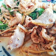 ผัดเผ็ดหมูป่าใส่นม