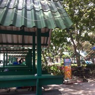 Laemcharoen Seafood ระยอง