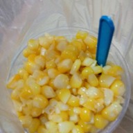 นันข้าวโพดคลุก ถนนคนเดินสันกำแพง