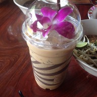 เรือนไม้กาแฟสด