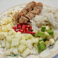 แหนมเนือง