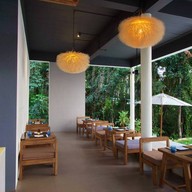Treetip Restauarant (Nest Sense Resort)