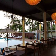 Treetip Restauarant (Nest Sense Resort)