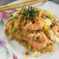 ผัดไทยเจ๊ดม ตลาดโต้รุ่งสุโขทัย
