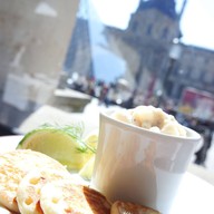 Le Café Marly