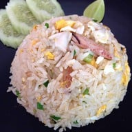 ข้าวผัดปูอาตี๋