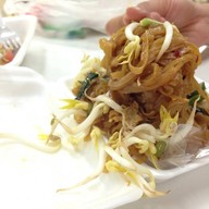 ผัดหมี่โคราชแม่เรณู