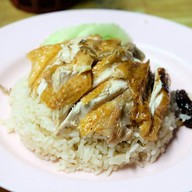 เจริญยิ่งบะหมี่เกี๊ยว หน้าแมงปอ