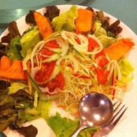 ร้านอาหารผึ้งหลวง