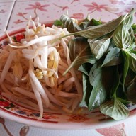 เจ๊เล็ก ก๋วยเตี๋ยวเรือ - ส้มตำครกแตก