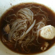 ก๋วยเตี๋ยวเรือ ร. เตี๋ยว